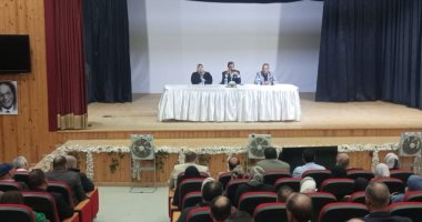 وكيل تعليم كفر الشيخ: استغلال كل الصلاحيات والضوابط لحضور الطلاب والاهتمام بدرجات التقييم