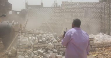 تنفيذ 7 قرارات إزالة لتعديات على أملاك الدولة فى قوص بقنا   