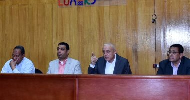 محافظ الأقصر يوجه بالتنسيق بين الجهات المعنية لإنهاء أعمال الرفع المساحى