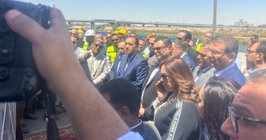 رئيس الوزراء يتفقد كوبري منقباد العلوي بأسيوط