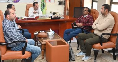 رئيس جهاز العاشر: تسريع وتيرة تنفيذ مشروعات الطرق لتلبية احتياجات السكان