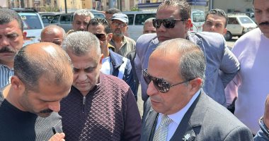 محافظ بورسعيد يتفقد الميناء البرى بعد زيادة أسعار البنزين.. فيديو وصور