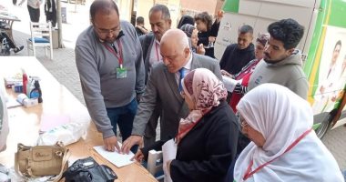 الكشف على 960 شخصا من الأشقاء الفلسطينيين فى قافلة طبية بمدينة العبور