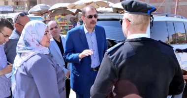 محافظ سوهاج يوجه المرور بتوقيع عقوبة على السائقين المخلفين للتعريفة الجديدة