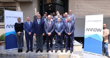 وزير الاتصالات يزور فرع شركة سيليكون إكسبرت الأمريكية.. صور