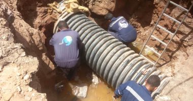 "مياه أسوان": صيانة كسر خط العقاد وبحث مشكلة الجعافرة.. صور