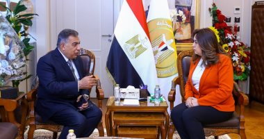 وزيرة التنمية المحلية تتابع مع محافظ الدقهلية الموقف التنفيذي لـ"حياة كريمة"