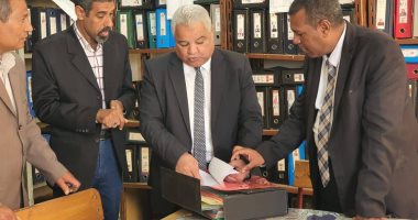 وكيل تعليم الأقصر يتفقد عددا من المدارس لمتابعة انتظام العملية التعليمية