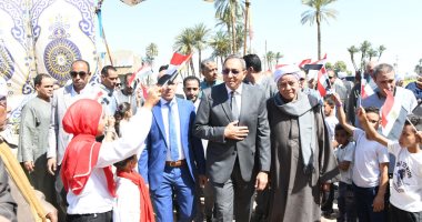 بقيمة 90 ملبون جنيه.. محافظ قنا يفتتح محطتى صرف صحى "الهجان" و"الشيخ حسين"
