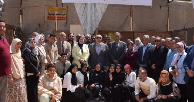 محافظ بنى سويف يفتتح المعرض السنوى لمنتجات التعليم الفنى بمشاركة 19 مدرسة