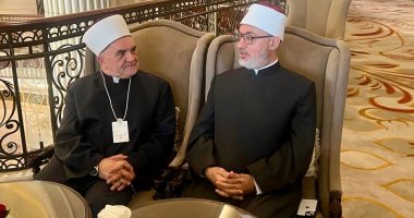 المفتى يلتقى نظيره الصربى بأبو ظبى لبحث تعزيز التعاون ودعم المسلمين فى صربيا مفتي الجمهورية يلتقي نظيرَه الصربي في أبو ظبي