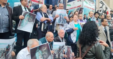 وقفة احتجاجية أمام نقابة الصحفيين تنديد بالحرب فى غزة