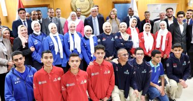 وزارة التعليم تكرم الطلاب المتميزين والمبدعين بمدارس التكنولوجيا التطبيقية