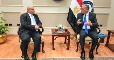 وزير البترول: يجب تنفيذ رؤية عربية لتسويق ونقل الطاقة الخضراء للأسواق الأوروبية مستقبلا جانب من اللقاء