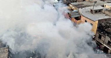 صور حريق الشرابية.. تشكيل لجنة هندسية لمعاينة العقارات المجاورة للحريق