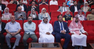 صور وبلاغة ودلالات عبر قصائد أمسية بيت الشعر خلال الأمسية الشعرية