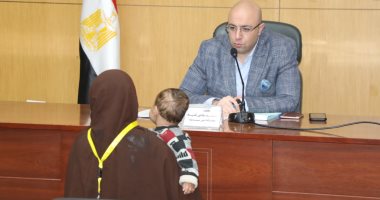 محافظ بنى سويف يعقد اللقاء الأسبوعى مع المواطنين ويوجه بدعم الأولى بالرعاية