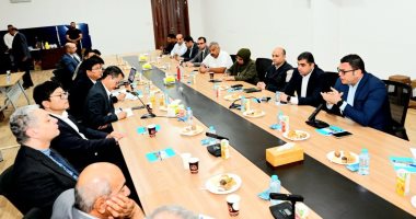 وزير الإسكان يتابع نسب تنفيذ منطقة الأعمال المركزية بالعاصمة الإدارية