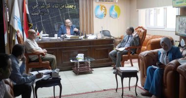 رئيس مياه سوهاج يبحث تنفيذ مشروعات حياة كريمة بـ4 مراكز فى المحافظة