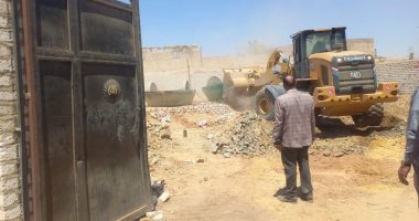 إزالة 20 طاحونة ذهب غير مرخصة بصحراء حجازة في قنا