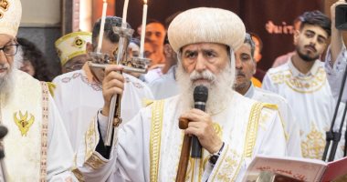 مطران قوص ونقادة بقنا يترأس قداس خميس العهد من كنيسة السيدة العذراء مريم