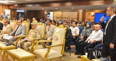 محافظ أسيوط يشدد على الرقابة على توريد الأقماح والتسهيل على المزارعين والموردين