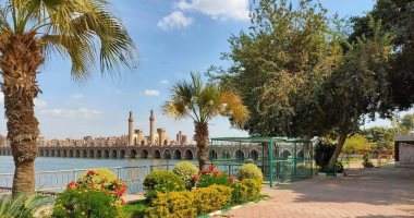 رحلة سعيدة فى القناطر.. "ستانلي الشرق تتزين لاستقبال المواطنين فى شم النسيم".. مدير ري القناطر: استمرار أعمال الصيانة بجميع الحدائق وفتحها من 7 صباحا.. ومحافظ القليوبية يوجه أطقم طبية للتعامل مع أية طوارئ.. صور