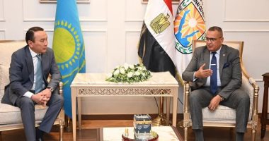 محافظ جنوب سيناء يستقبل سفير كازاخستان لتعزيز العلاقات وبحث سبل التعاون جانب من اللقاء