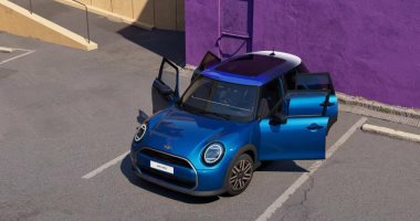 سعر ومواصفات MINI Cooper خماسية الأبواب الجديدة في السوق المصرية