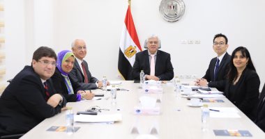وزير التعليم العالي يبحث تعزيز التعاون مع هيئة "الجايكا" اليابانية جانب من اللقاء