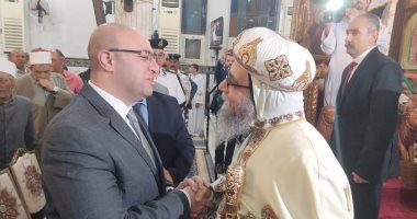 محافظ بنى سويف يشهد قداس عيد القيامة المجيد بمطرانية ببا