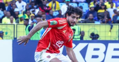 محمد هاني: الأهلى لا يعانى من كارثة دفاعية ولم أتوقع انضمام زيزو للأهلي محمد هانى
