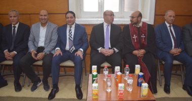 محافظ بنى سويف يزور عددا من الكنائس والأديرة للتهنئة بعيد القيامة المجيد