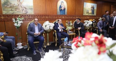 محافظ كفر الشيخ يقدم التهنئة بعيد القيامة من كنيسة مارجرجس بدسوق.. فيديو جانب من زيارة المحافظ لكنيسة مارجرجس