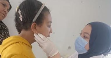 حياة كريمة.. الكشف على 1130 مواطنا فى قافلة طبية مجانية بقرية أم حبيب بالإسماعيلية