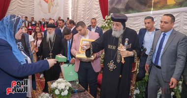 البابا تواضروس الثانى يستقبل المهنئين بعيد القيامة المجيد احتفالات البابا تواضروس