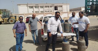 ضبط بائع متجول لبيعه أسطوانات البوتاجاز بأزيد من السعر الرسمى بمدينة طيبة