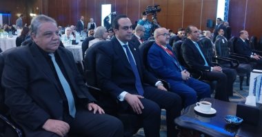 الرعاية الصحية: الإمداد الطبى يضمن تقديم أعلى خدمة طبية للمريض المصرى د احمد السبكى و ممثل الصحة العالمية ونائب رئيس هيئة الرعاية الصحية