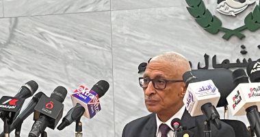 خالد مجاور يستعرض إنجازات على أرض الفيروز بحضور رموز سيناء.. فيديو