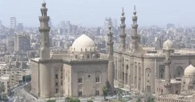 الحبس والغرامة لمن يمارس الخطابة أو أداء الدروس الدينية بالمساجد دون ترخيص