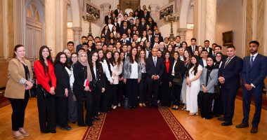 لقاء تفاعلى لوزير الخارجية والهجرة مع 100 طالب وطالبة من الجامعات المصرية