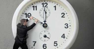 4 أبراج بتحب التوقيت الصيفى.. متحمسين لتغيير ساعاتهم من دلوقتى
