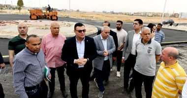 وزير الإسكان يتفقد محطة رفع مياه ومحاور الطرق والبنية الأساسية بمدينة بدر