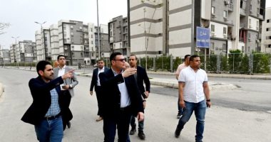 وزير الإسكان يتفقد الاعمال الإنشائية لمشروع ديارنا بمدينة العبور الجديدة