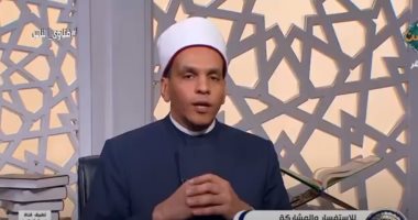 أمين الفتوى يوضح ما الخمار؟ وكيف تطبقه المرأة كما أراده الله؟ الشيخ محمد كمال