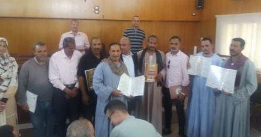 محافظ أسيوط يؤكد على تكثيف العمل بملف تقنين أراض أملاك الدولة