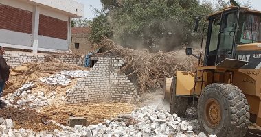 إزالة 57 حالة تعد على أملاك دولة واسترداد 27 فدانا و6362 مترا مربعا بأسيوط