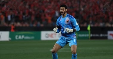 الشناوي: لاعبو الأهلي ردوا على الانتقادات داخل الملعب.. وجددت تعاقدى موسمين محمد الشناوى حارس مرمى فريق الاهلى