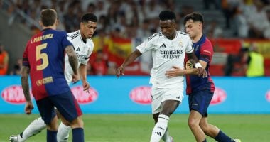 برشلونة يستضيف ريال مدريد فى كلاسيكو حسم التتويج بلقب الدوري الإسباني برشلونة ضد الريال