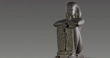 مقتنيات المتحف المصري.. تمثال الكاهن جد حور